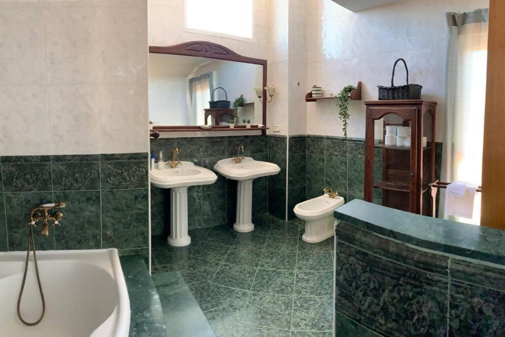 Casa Nardo Alojamiento Rural Arges Ngoại thất bức ảnh